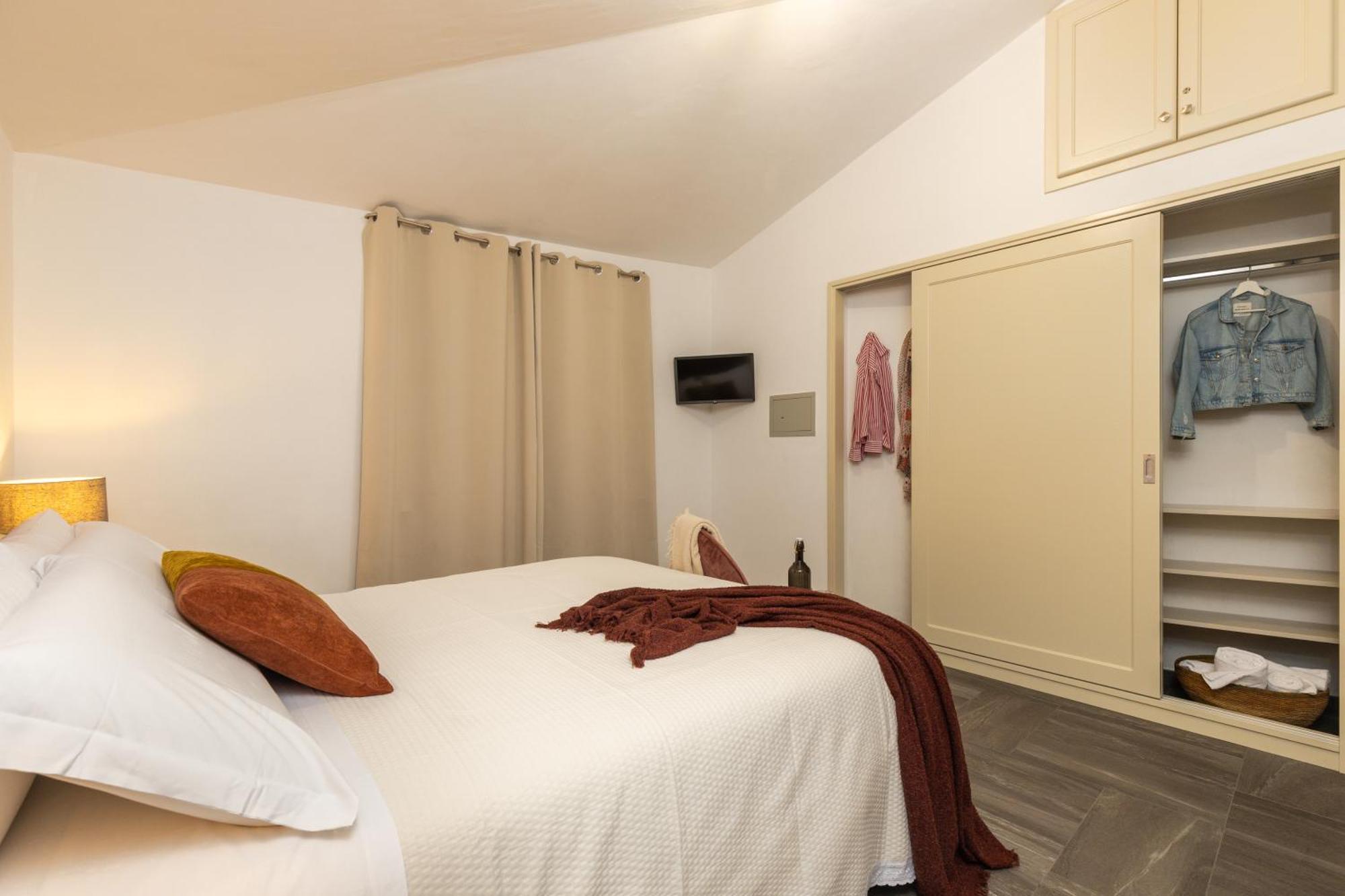 Loft Rooms I Cinque Mori Baunei Bagian luar foto