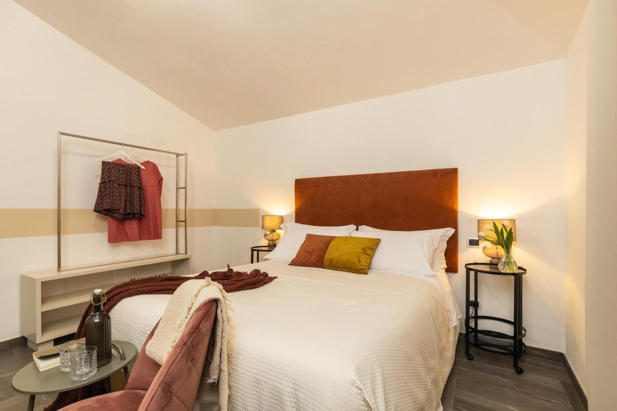 Loft Rooms I Cinque Mori Baunei Bagian luar foto